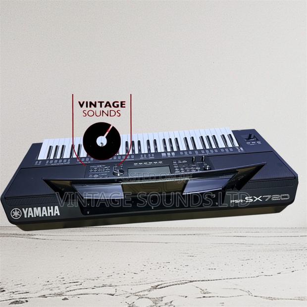 Yamaha PSR Sx720 Touch Sensitivity Keyboard - main view