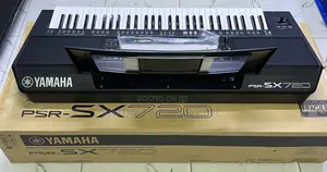 Yamaha PSR Sx720 Touch Sensitivity Keyboard
