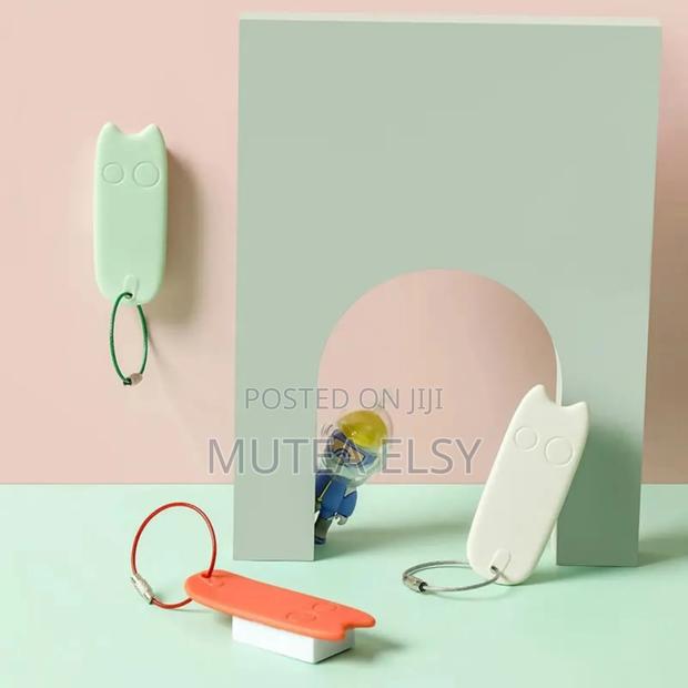 Green Peach Toilet Seat Lifter Pull Ring - main view