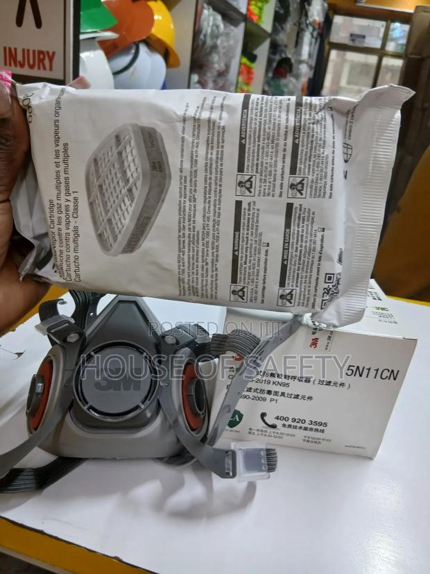 3m Reusable Half-mask - thumbnail 3