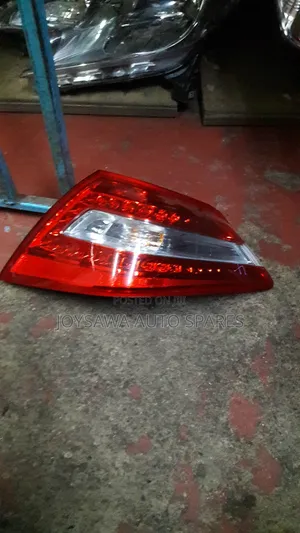 Nissan Teana J32 Taillight