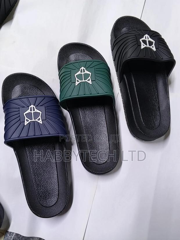 Manpower Shoes Shop - main view