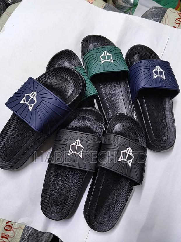 Manpower Shoes Shop - thumbnail 3