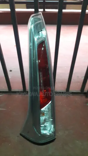 Nissan Serena 2012 Taillight