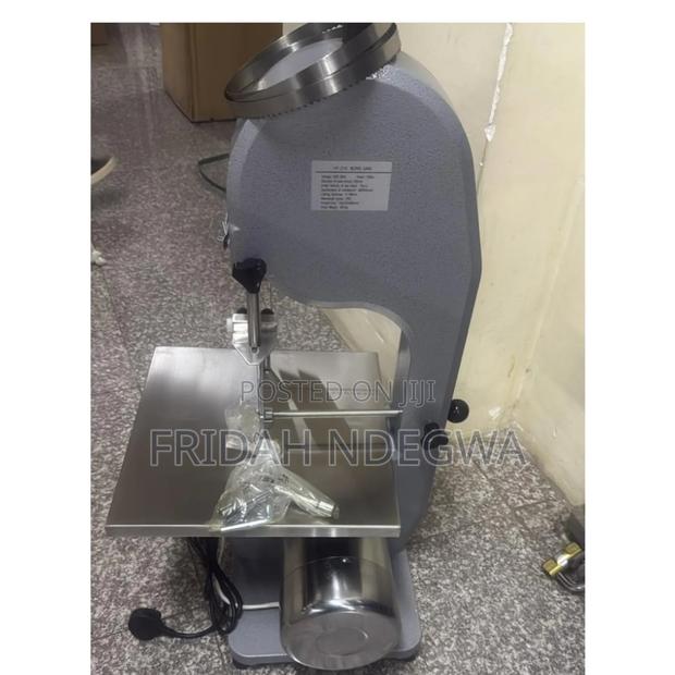 J 210 Bonesaw - main view