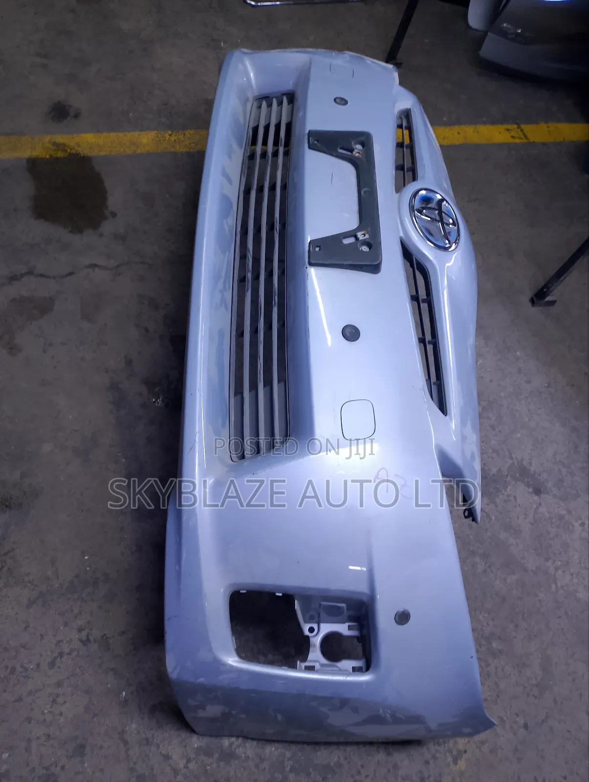 Toyota Prius Front Bumper