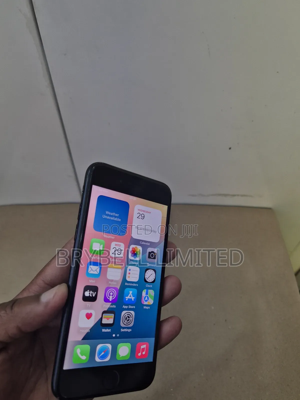 Apple iPhone SE (2022) 64 GB Black