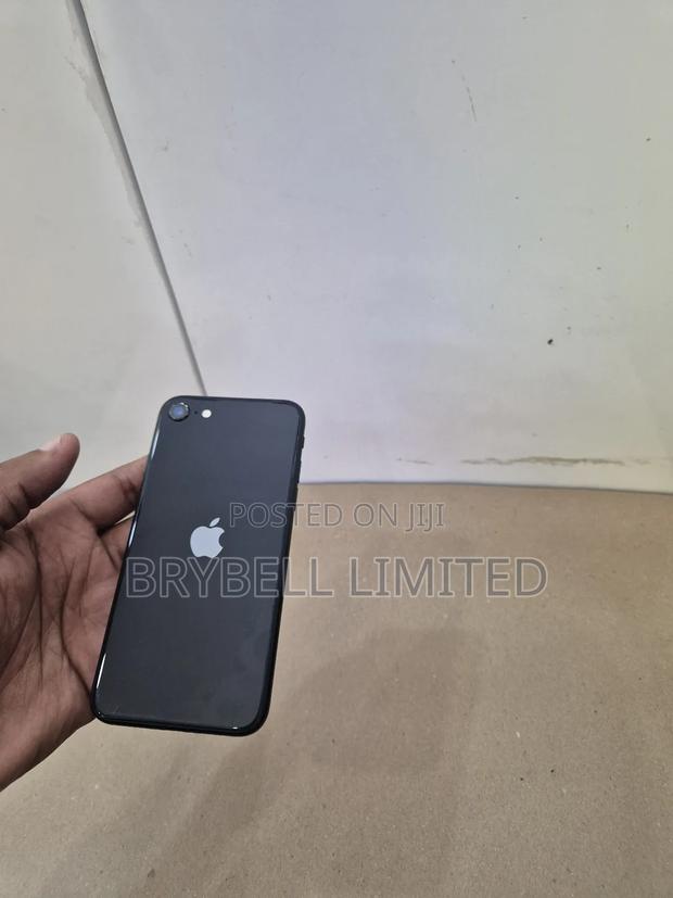Apple iPhone SE (2022) 64 GB Black - thumbnail 6