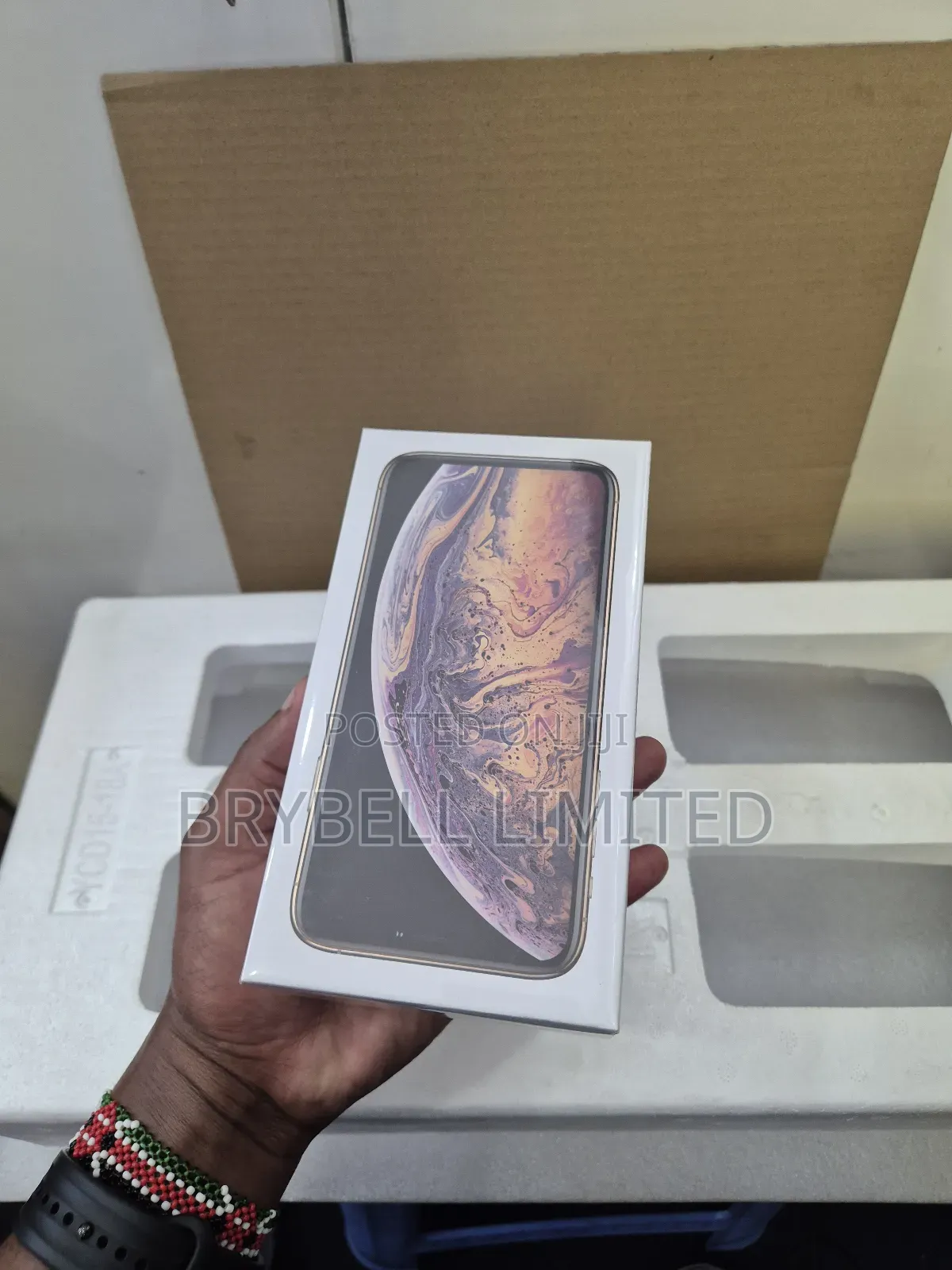 New Apple iPhone XS Max 256 GB Gray