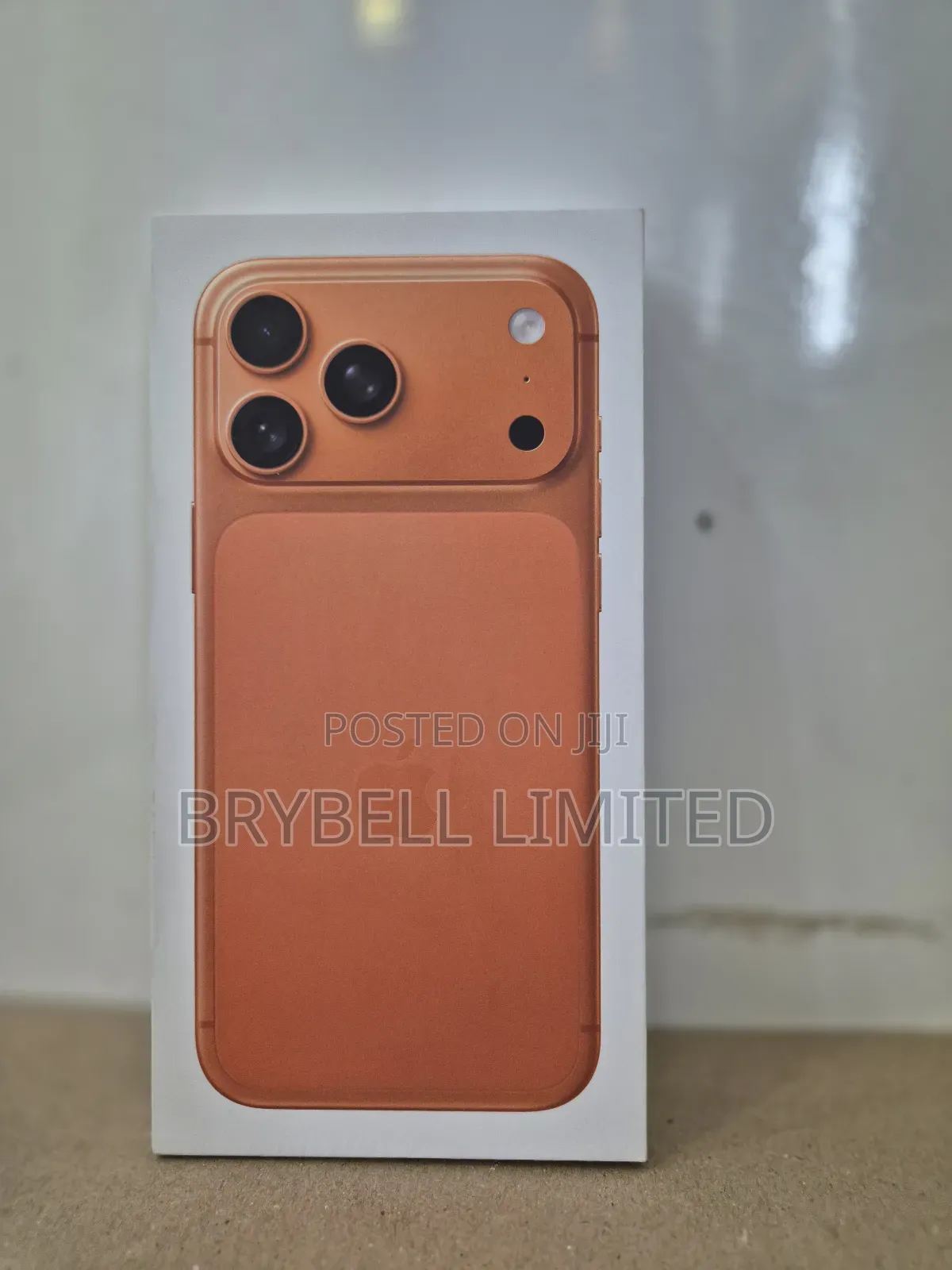 New Apple iPhone 17 Pro Max 256 GB Orange