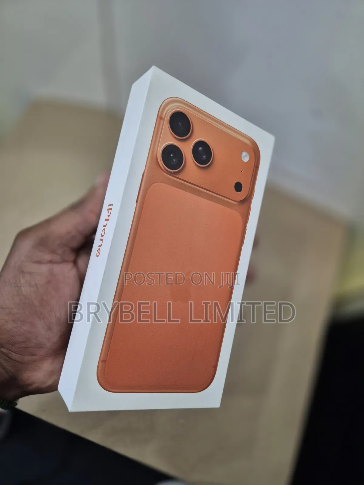 New Apple iPhone 17 Pro Max 256 GB Orange