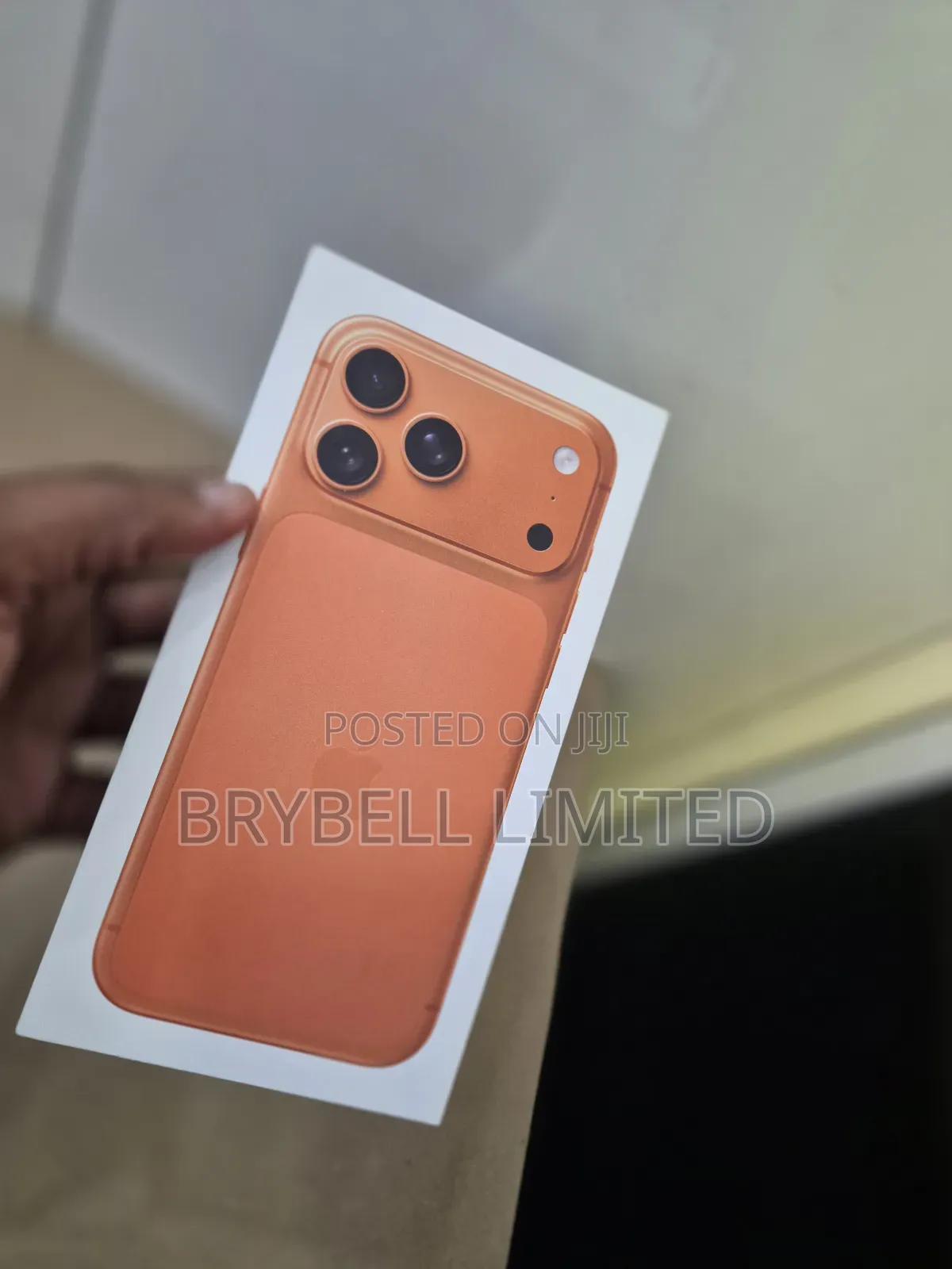 New Apple iPhone 17 Pro Max 256 GB Orange