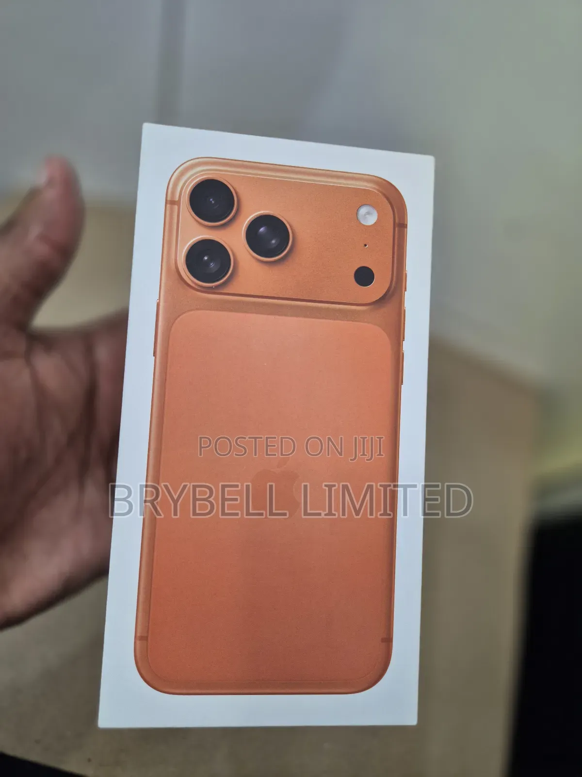 New Apple iPhone 17 Pro Max 256 GB Orange