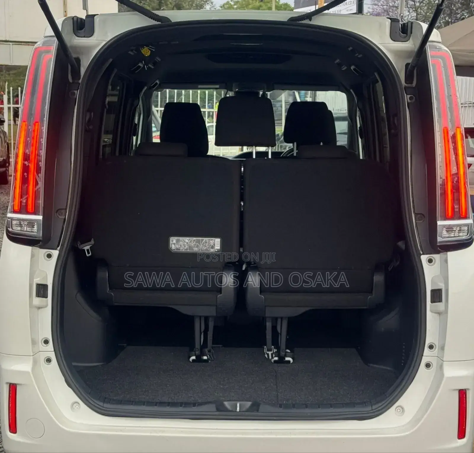 Toyota Esquire 2019 White