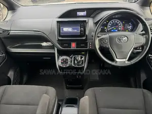 Toyota Esquire 2019 White