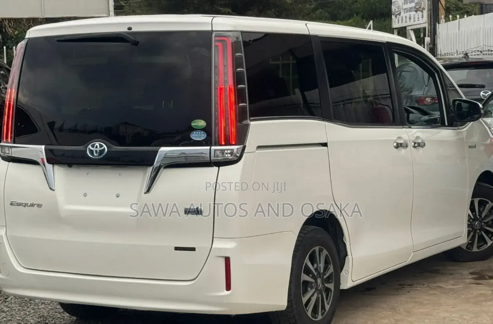 Toyota Esquire 2019 White