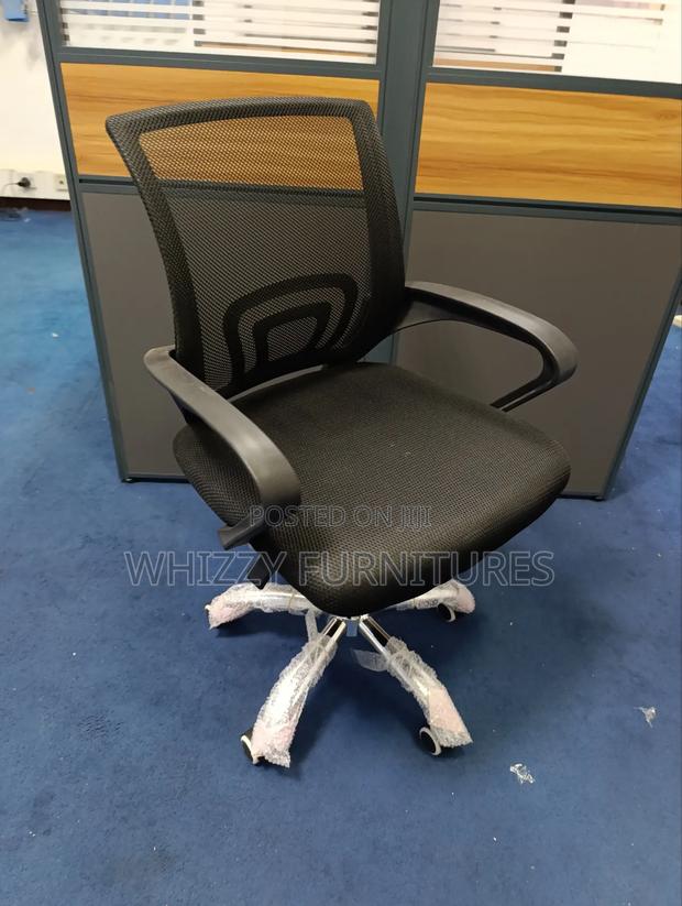 Modern Mesh Office Chair - main view