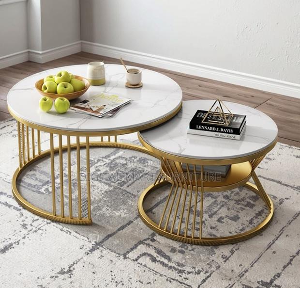 Coffee Table: Circular Round Coffee Table