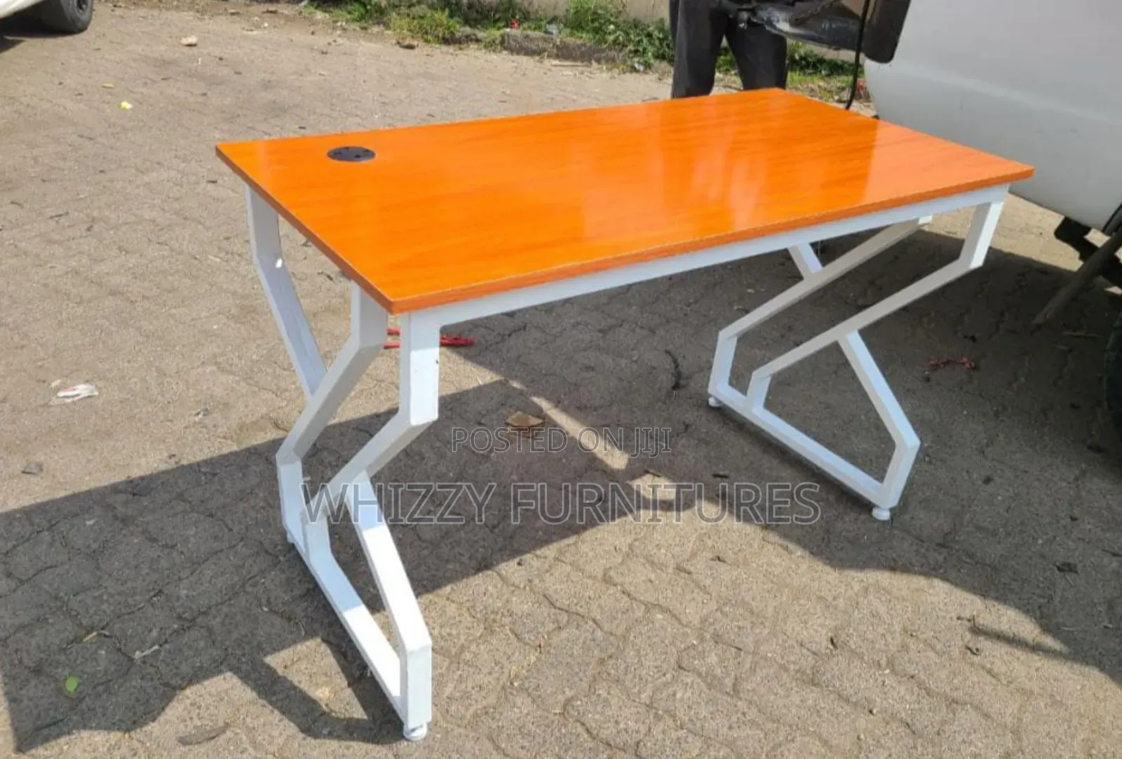 Modern Office Working Table