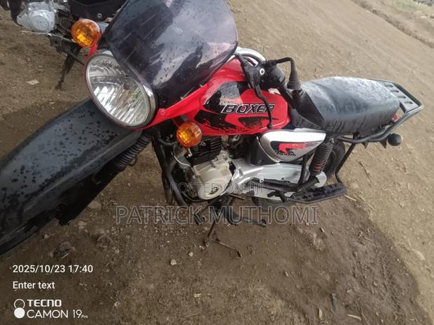 Bajaj Boxer 2024 Red