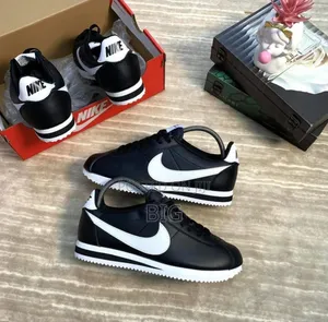 Nike Cortez