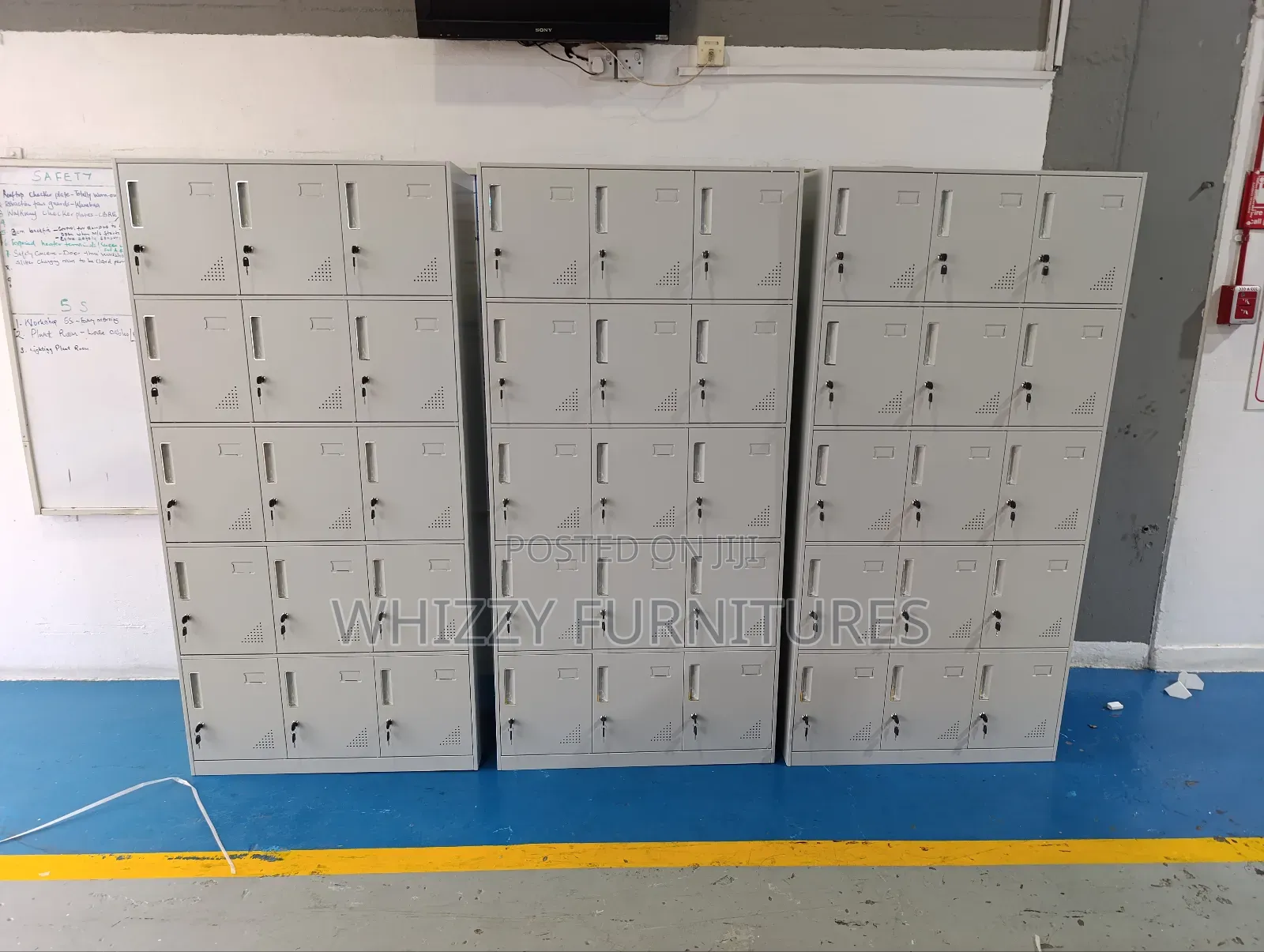 Staff Cabinet