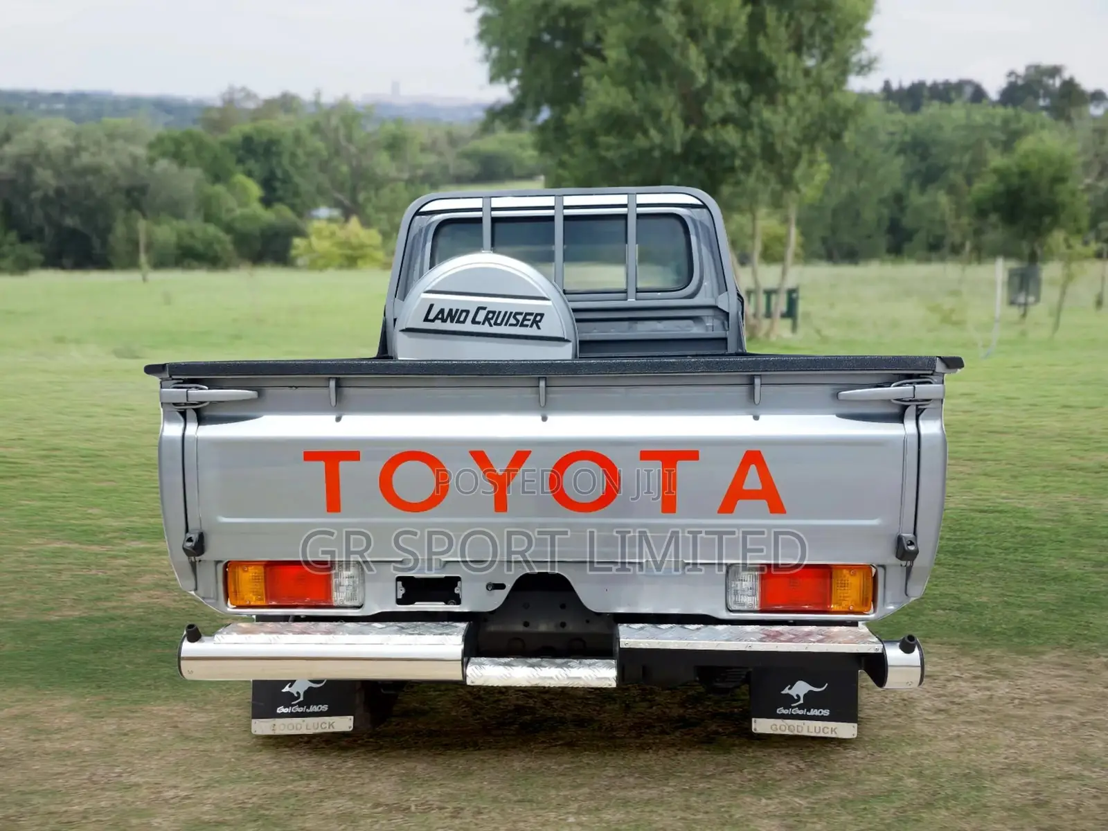 Toyota Land Cruiser 4.5 V8 TD 2019 Silver
