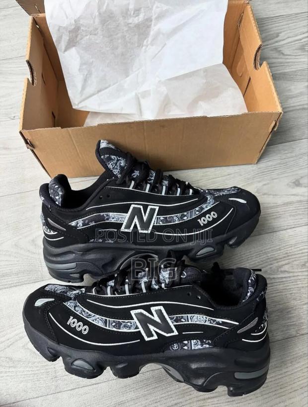 New Balance 1000 Bandana