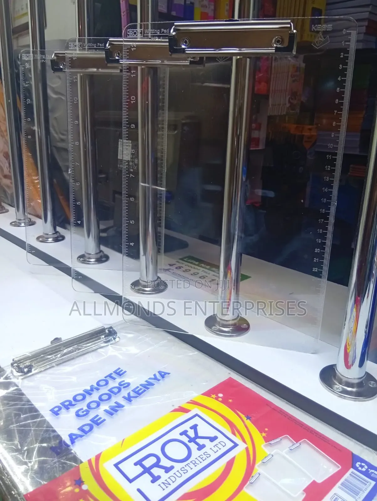 Clear/Plastic Clipboard-Rok