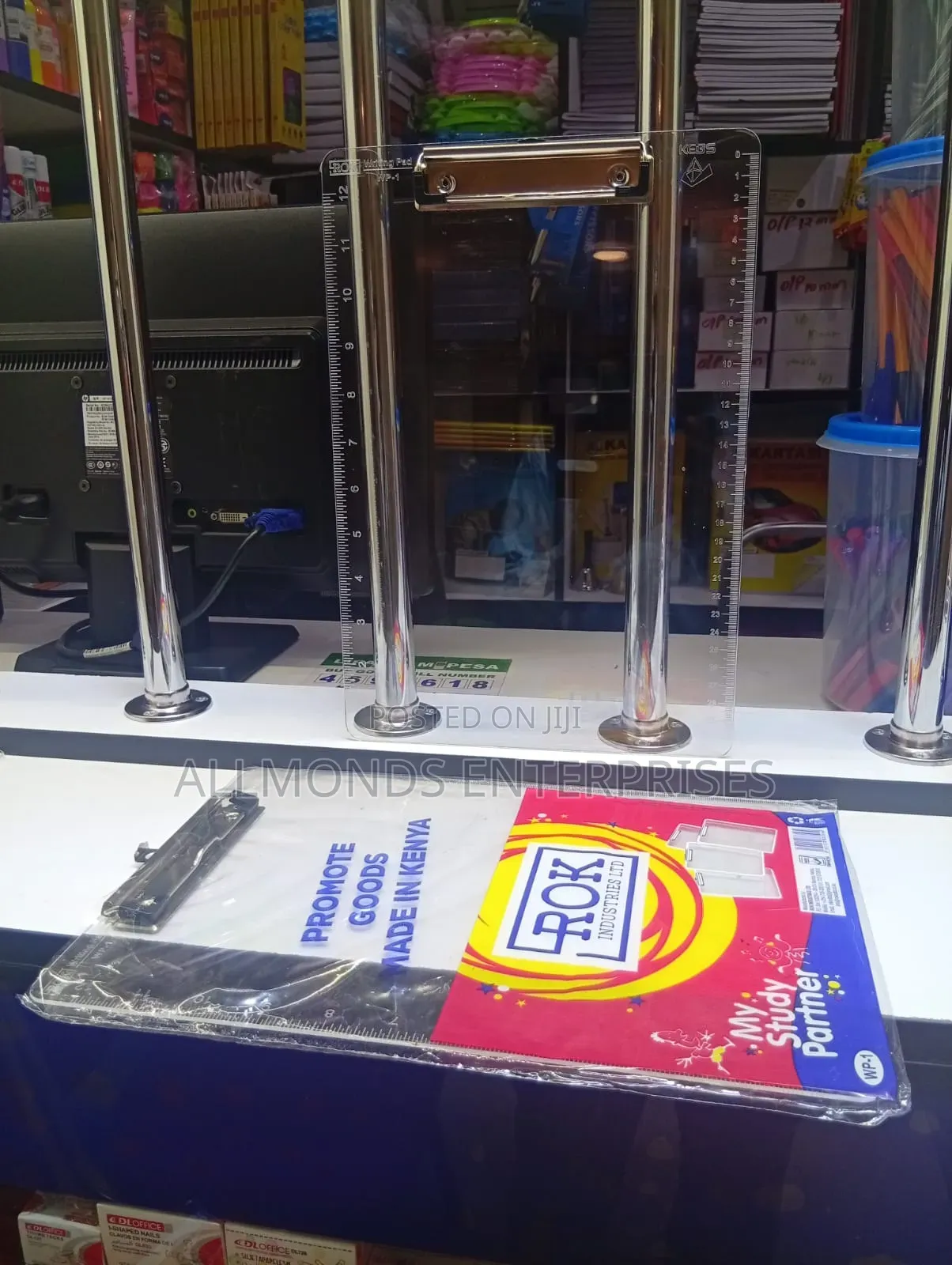 Clear/Plastic Clipboard-Rok
