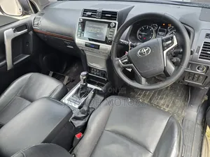 Toyota Land Cruiser Prado 2018 Black