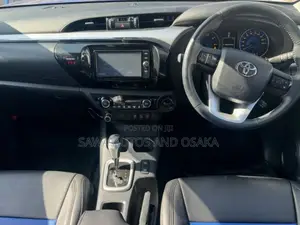 Toyota Hilux 2019 Blue
