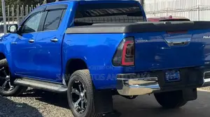 Toyota Hilux 2019 Blue