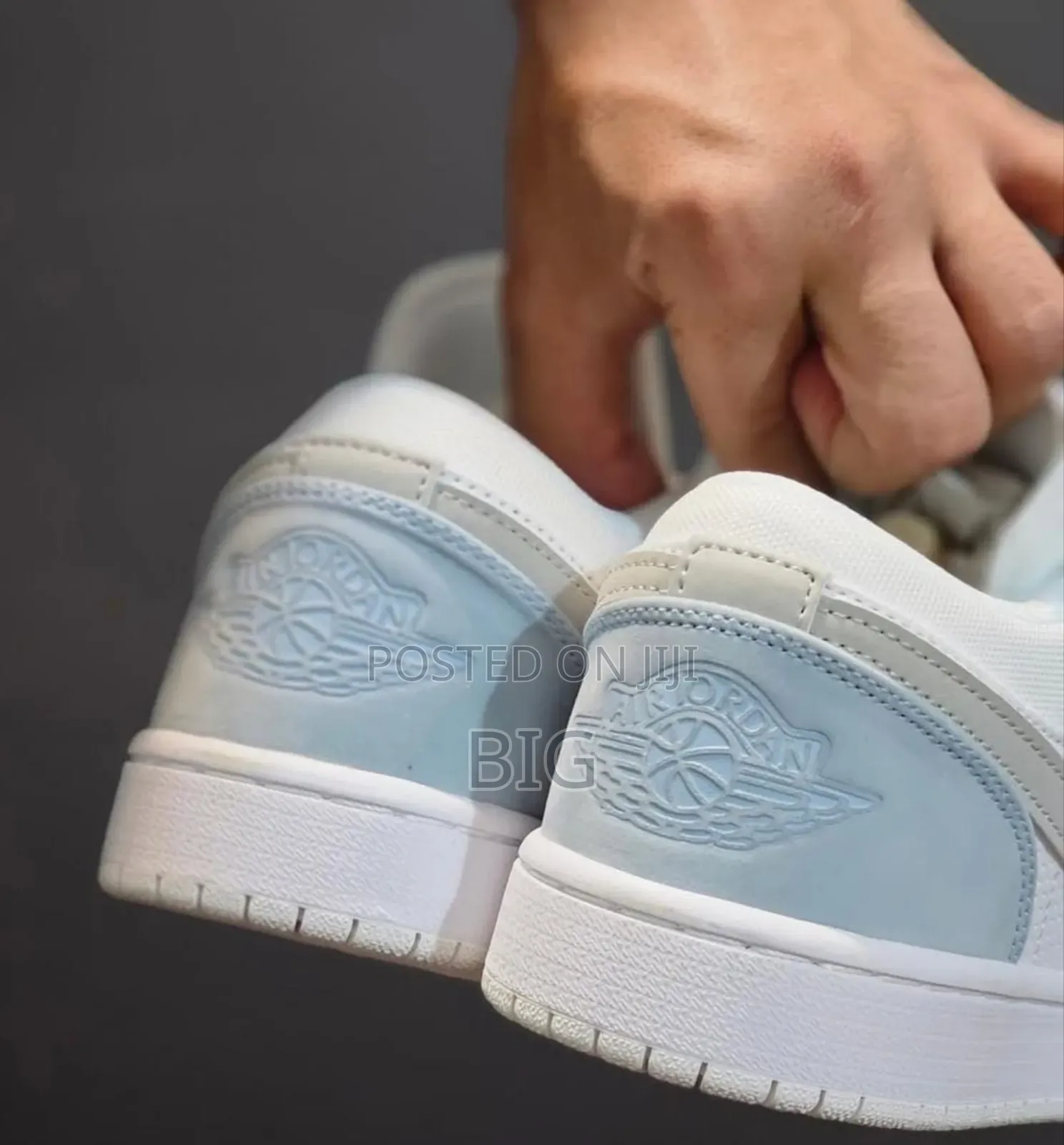 Jordan 1 Low PSG