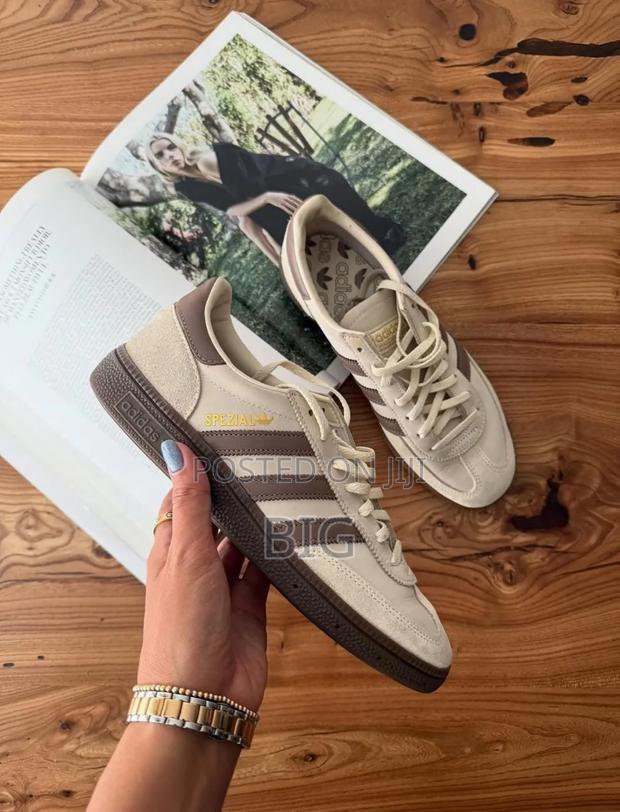 Adidas Spezial Baige