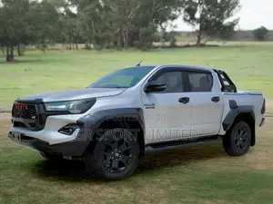 Toyota Hilux Revo Double Cab Deisel 2.8 AWD 2018 Silver