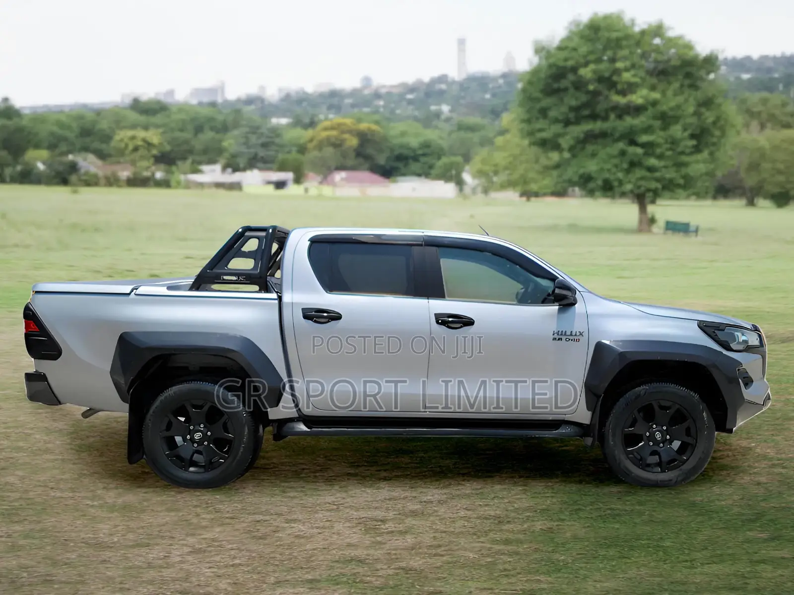 Toyota Hilux Revo Double Cab Deisel 2.8 AWD 2018 Silver