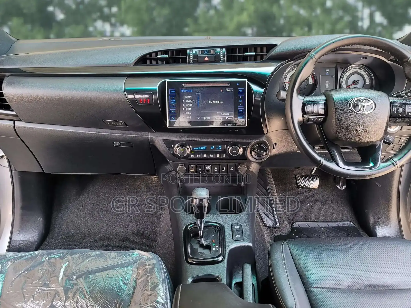 Toyota Hilux Revo Double Cab Deisel 2.8 AWD 2018 Silver