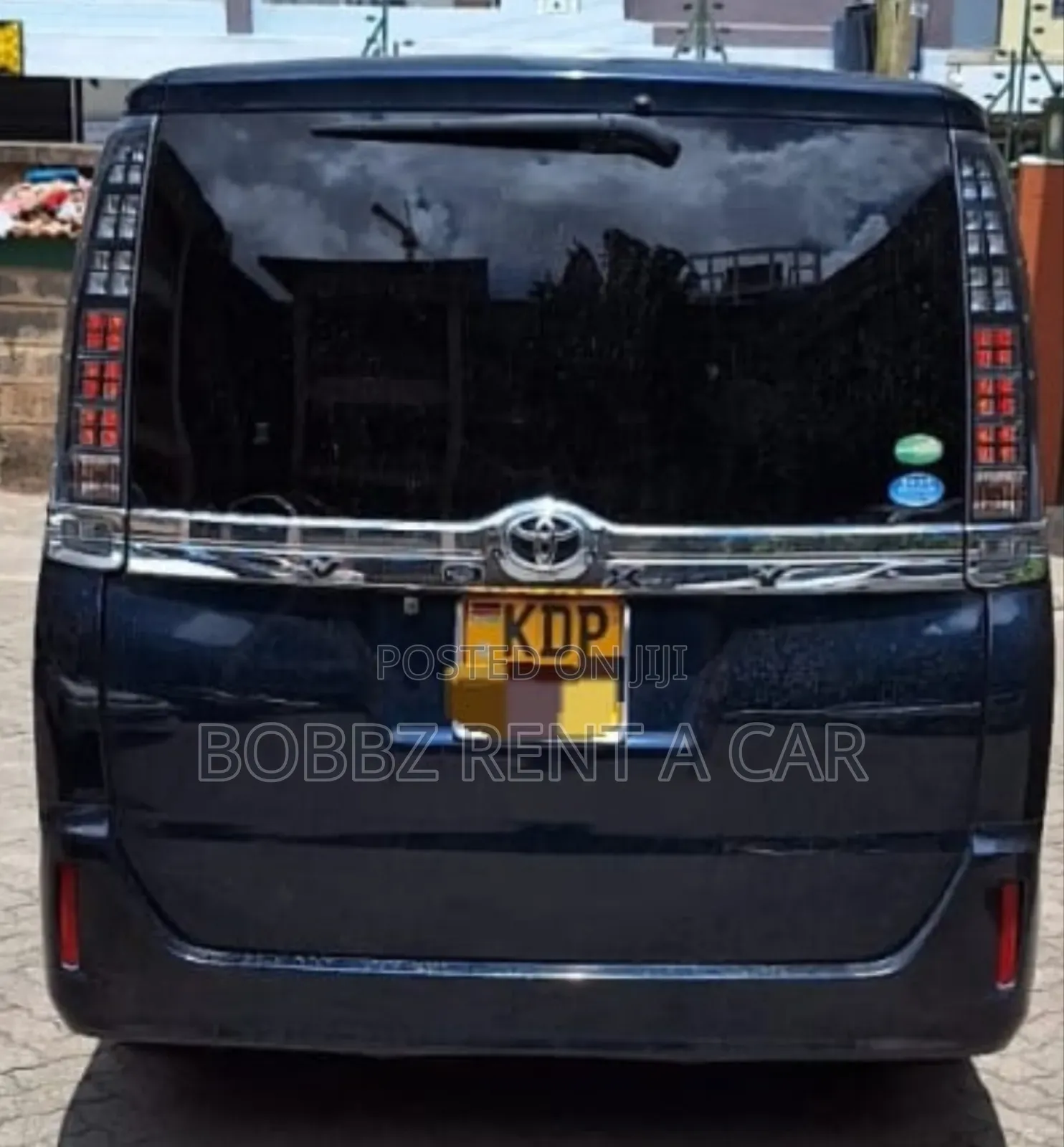 Toyota Noah Newshape Available for Rental