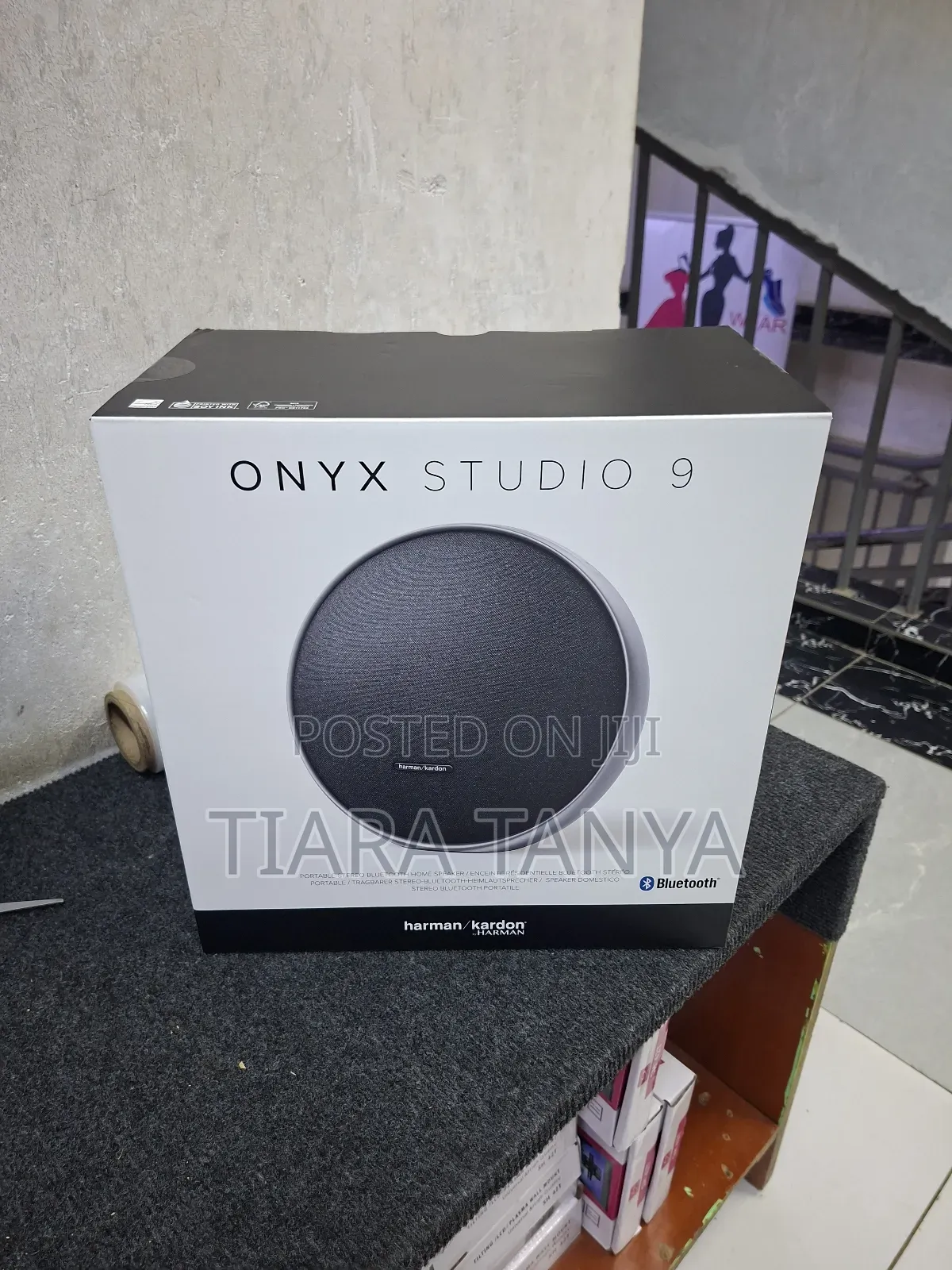 Onyx Studio 9 Harman Kardon Portable Speaker
