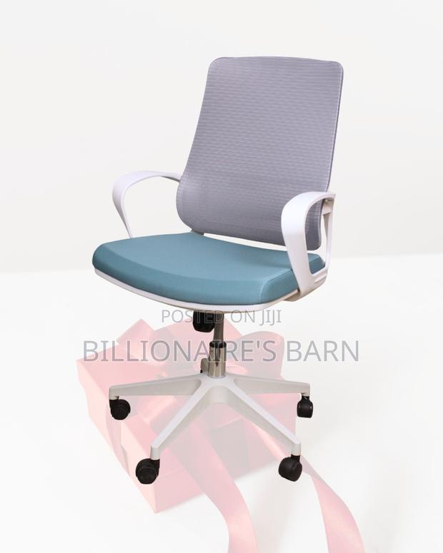 Pro Office Mesh Executive Mesh | Comfort Meets Style - thumbnail 4