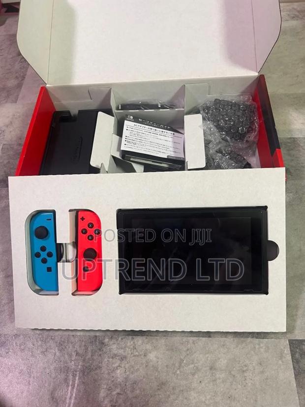 Nintendo Switch Oled Clesn With Box Slightly Used - thumbnail 3