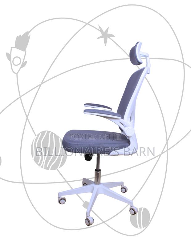 Modern White Fast Ergonomic Office | Comfort Meets Style - main view