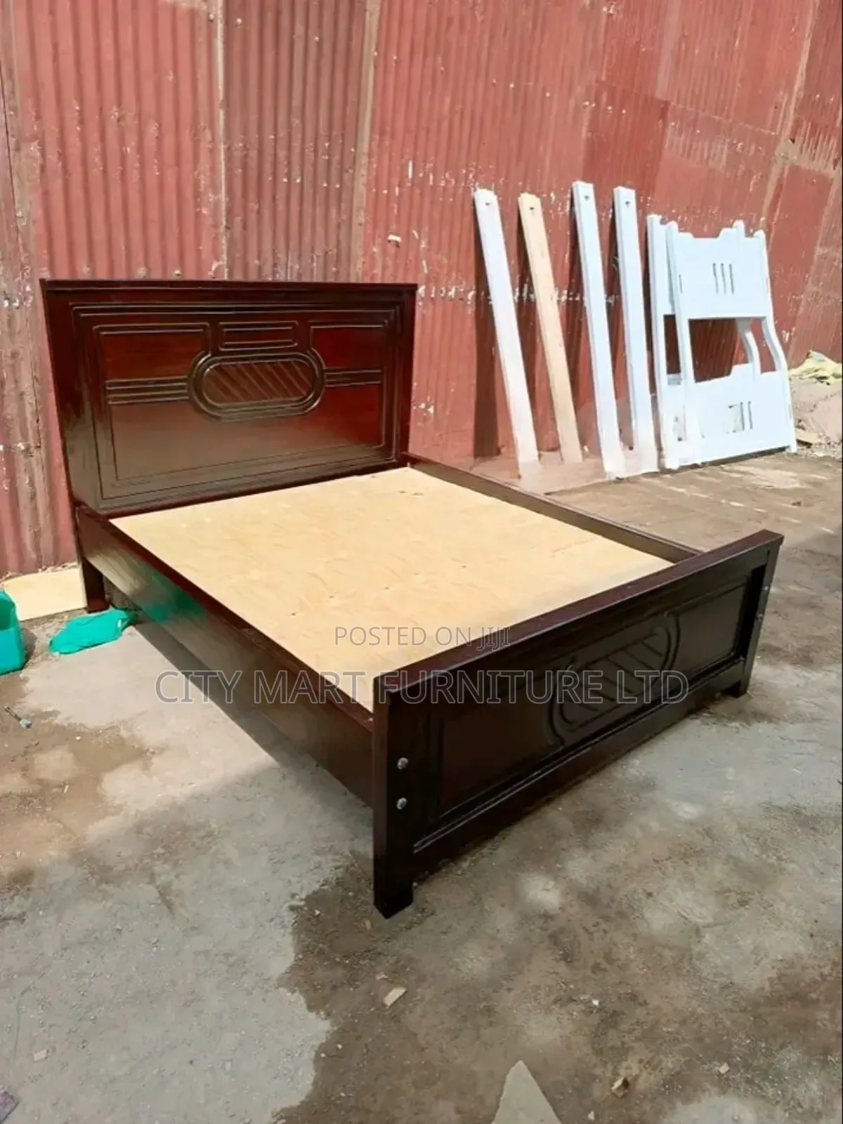 Silid-Grade Board Beds
