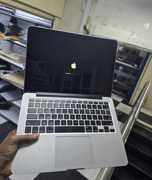 Laptop Apple MacBook Pro 2015 8GB Intel Core I5 SSD 256GB
