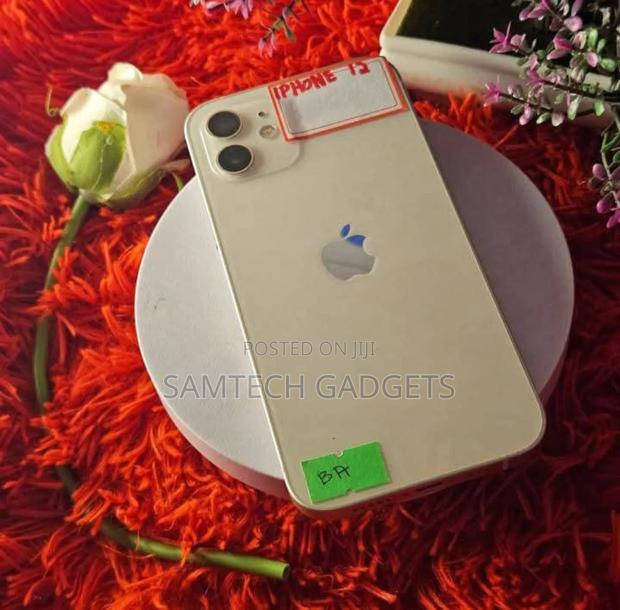 Apple iPhone 12 64 GB Silver - thumbnail 3