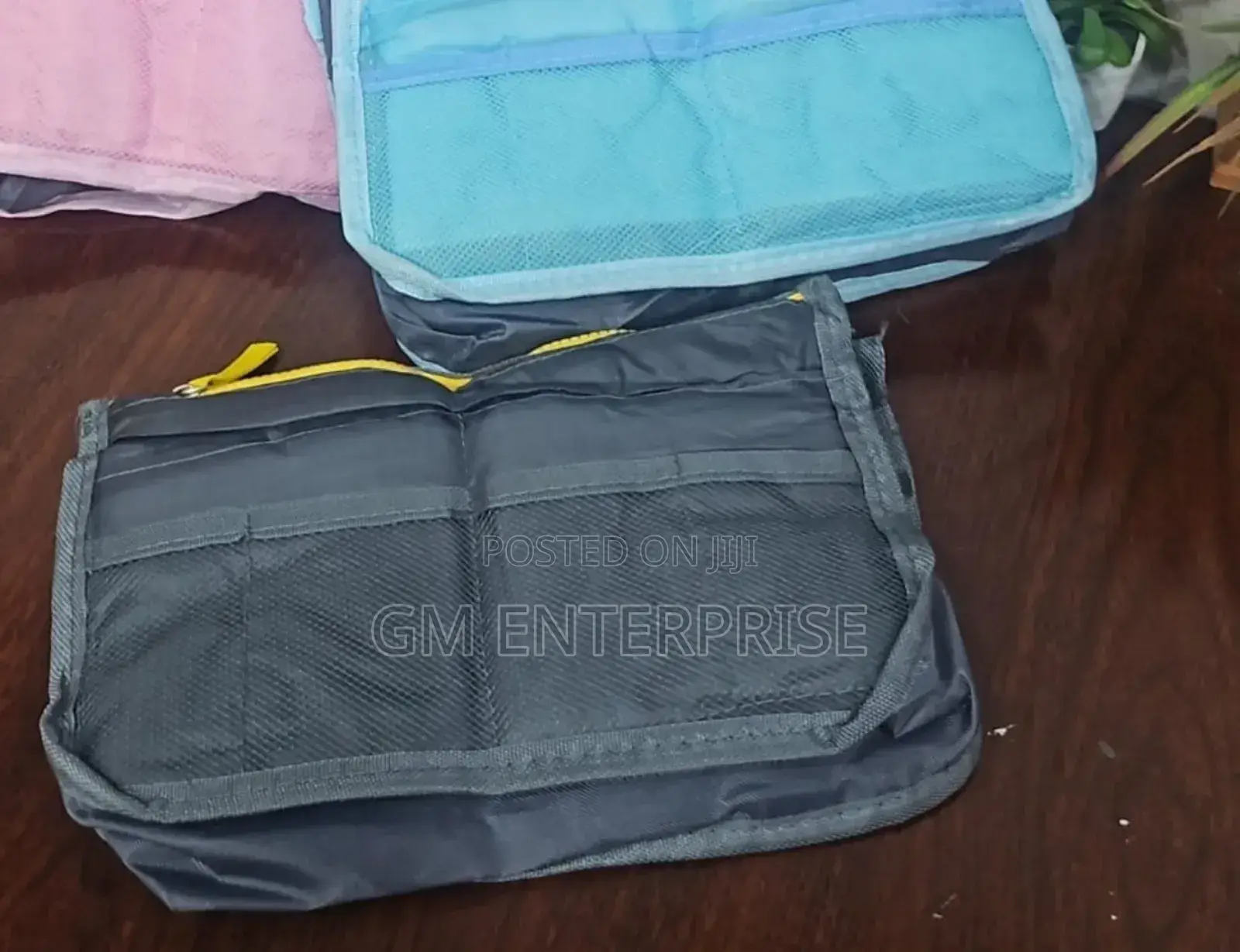 Multipurpose Waterproof 13 Pocket Mini Bag Organizer