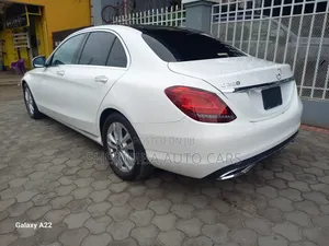 Mercedes-Benz C200 2019 White