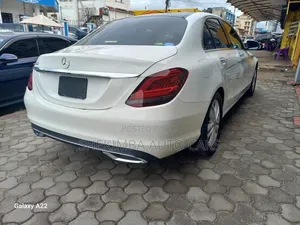 Mercedes-Benz C200 2019 White