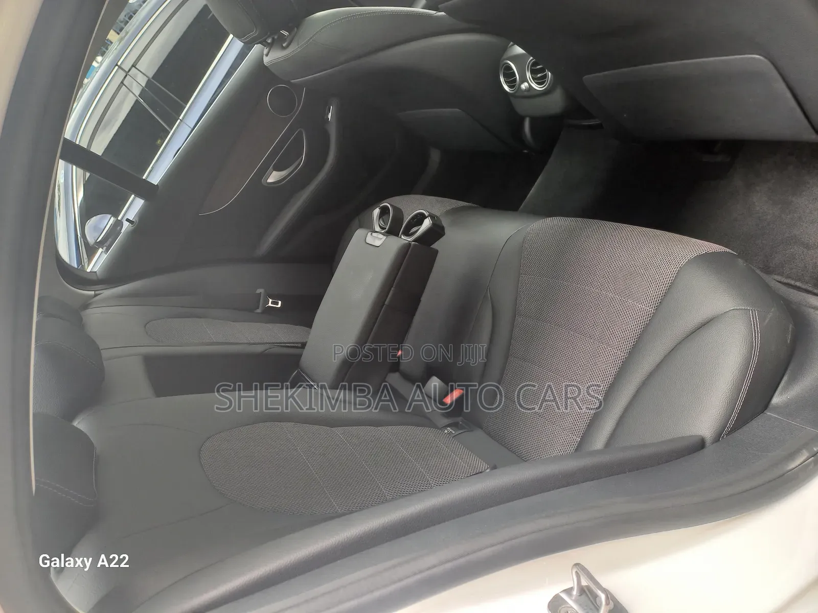 Mercedes-Benz C200 2019 White